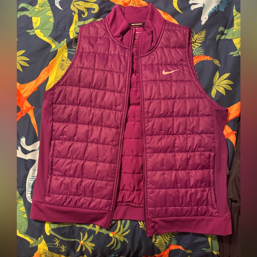 Nike Puffer Vest